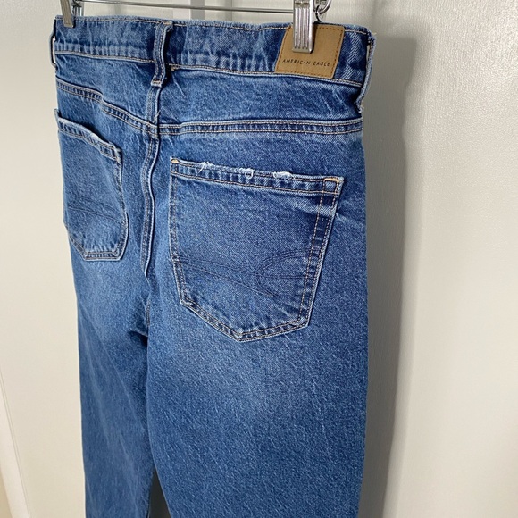 American Eagle | Medium-Wash Denim Super High-Rise Stretch Straight Jeans Sz 10 - Picture 6 of 16